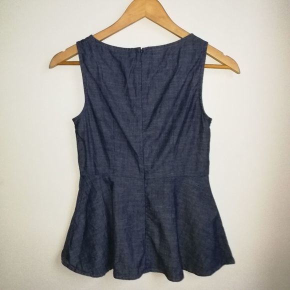 3/30$ BANANA REPUBLIC Blue Chambray Cotton Business Casual Peplum Top Size 00 - Picture 8 of 8